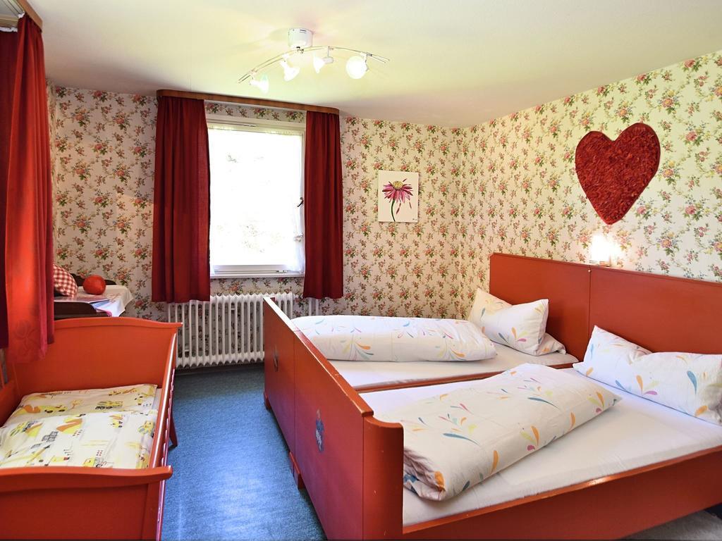 Appartement Country Style Flat With Garden à Triberg im Schwarzwald Chambre photo